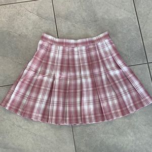 MAKE ME AN OFFER - pink plaid skirt